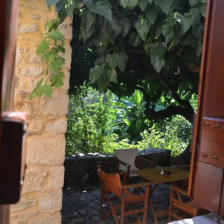 Aparthotel Patriko Traditional Stone
